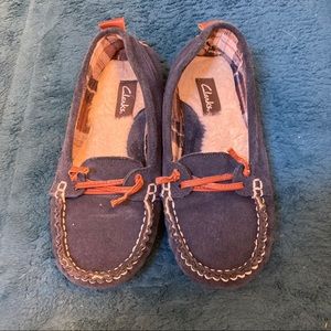 Clarks moccasin slippers